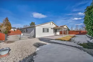 7448 Chagall Dr, Sun Valley, NV 89433 - Photo 6
