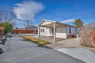 7448 Chagall Dr, Sun Valley, NV 89433 - Photo 8