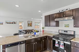 509 Paradise Vly Rd, Reno, NV 89506 - Photo 4