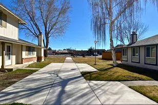 835 Ridgewood Dr, Sparks, NV 89434 - Photo 18