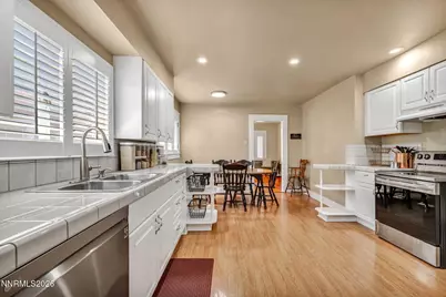 911 F Street, Sparks, NV 89431 - Photo 26