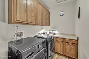 11010 Colton Dr, Reno, NV 89521 - Photo 20