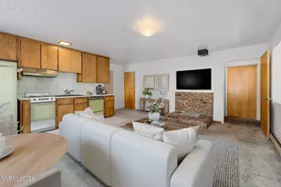 353 Sherwood Dr, Stateline, NV 89449 - Photo 34