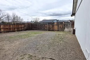 476 Jennys Ln, Fernley, NV 89408 - Photo 22