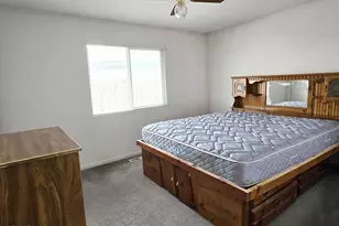 476 Jennys Ln, Fernley, NV 89408 - Photo 16