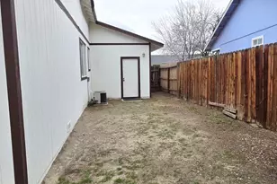 476 Jennys Ln, Fernley, NV 89408 - Photo 24