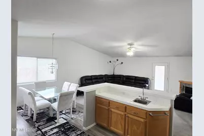 476 Jennys Lane, Fernley, NV 89408 - Photo 10