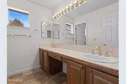 1280 Bridlewood Way, Reno, NV 89509 - Photo 40