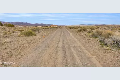 5635 Anita Avenue, Silver Springs, NV 89429 - Photo 12