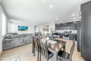 7184 Alamere Fls Wy, Sparks, NV 89436 - Photo 12