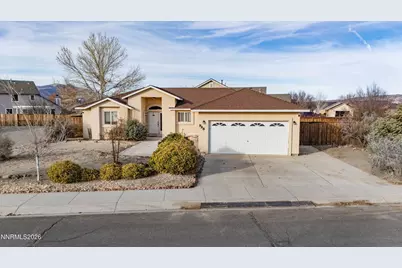 998 Julia Lane, Fernley, NV 89408 - Photo 2