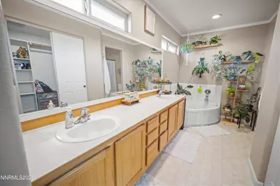 998 Julia Lane, Fernley, NV 89408 - Photo 26