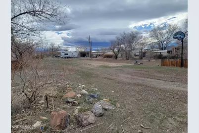 1060 Donner Trail, Silver Springs, NV 89429 - Photo 2