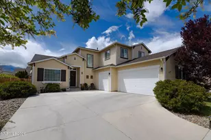 1516 Lasso Ln, Gardnerville, NV 89410 - Photo 2