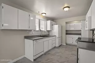 3273 N Truckee Ln, Sparks, NV 89431 - Photo 16