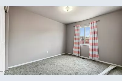 7507 Cezanne Court, Sun Valley, NV 89433 - Photo 8