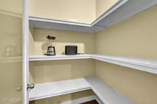 33 W 8th St, Reno, NV 89503 - Photo 8