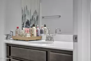 8600 Crandell Dr, Reno, NV 89506 - Photo 38