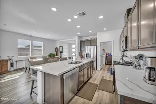 8600 Crandell Dr, Reno, NV 89506 - Photo 18