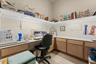 2305 Jagged Peak Ln, Sparks, NV 89436 - Photo 24