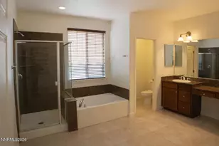 10855 Pebble Hill Dr, Reno, NV 89521 - Photo 12