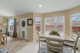 906 Julia Ln, Fernley, NV 89408 - Photo 18