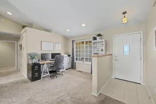 906 Julia Ln, Fernley, NV 89408 - Photo 10