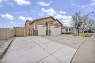 4292 Desert Highlands Dr, Sparks, NV 89436 - Photo 2