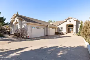 10129 Indian Ridge Dr, Reno, NV 89511 - Photo 2