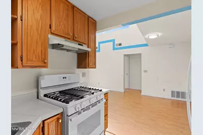 2659 Sycamore Glen Drive #APT 5, Sparks, NV 89434 - Photo 18