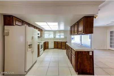 12470 Overbrook Drive, Reno, NV 89511 - Photo 18