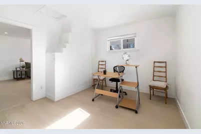 939 Bates Avenue, Reno, NV 89502 - Photo 10