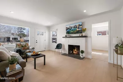939 Bates Avenue, Reno, NV 89502 - Photo 2