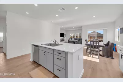 7558 Grassy Plains Drive, Reno, NV 89506 - Photo 8