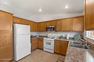 17745 Honey Locust Ct, Reno, NV 89508 - Photo 4