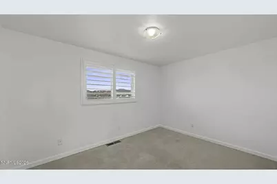 6090 Torrington Drive, Reno, NV 89511 - Photo 6