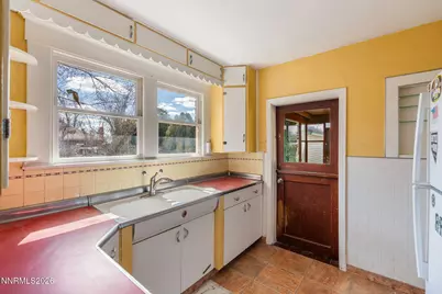 1025 Bell Street, Reno, NV 89503 - Photo 10