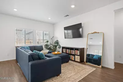 1386 Granary Park Avenue, Sparks, NV 89436 - Photo 8