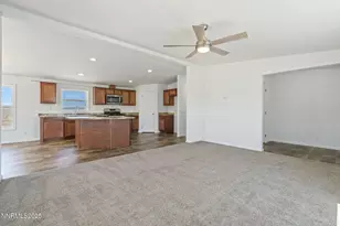 8260 Sycamore St, Silver Springs, NV 89429 - Photo 20