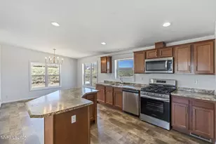 8260 Sycamore St, Silver Springs, NV 89429 - Photo 24