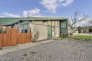 11932 Rocky Mountain St, Reno, NV 89506 - Photo 2