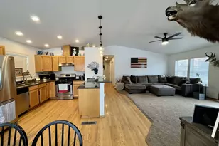 3205 N Sherwood Dr, Winnemucca, NV 89445 - Photo 2