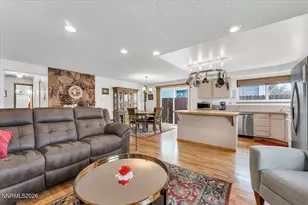 729 Palmwood Dr, Sparks, NV 89434 - Photo 6