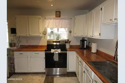 812 Chernus Drive, Carson City, NV 89703 - Photo 12