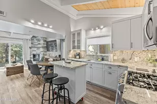 810 Alder Ave, Incline Village, NV 89451 - Photo 2