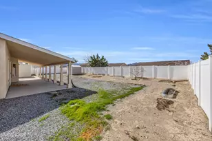 1382 White Bluffs Cir, Fernley, NV 89408 - Photo 26