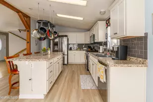 222 Julie Way, Dayton, NV 89403 - Photo 8