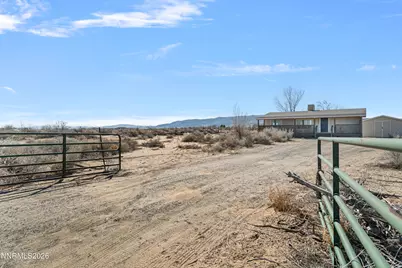 3095 E Antelope Street, Silver Springs, NV 89429 - Photo 4