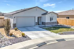 1049 Tamarack Ct, Fallon, NV 89406 - Photo 2