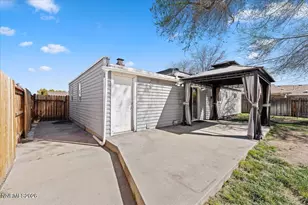 105 O St, Sparks, NV 89431 - Photo 30